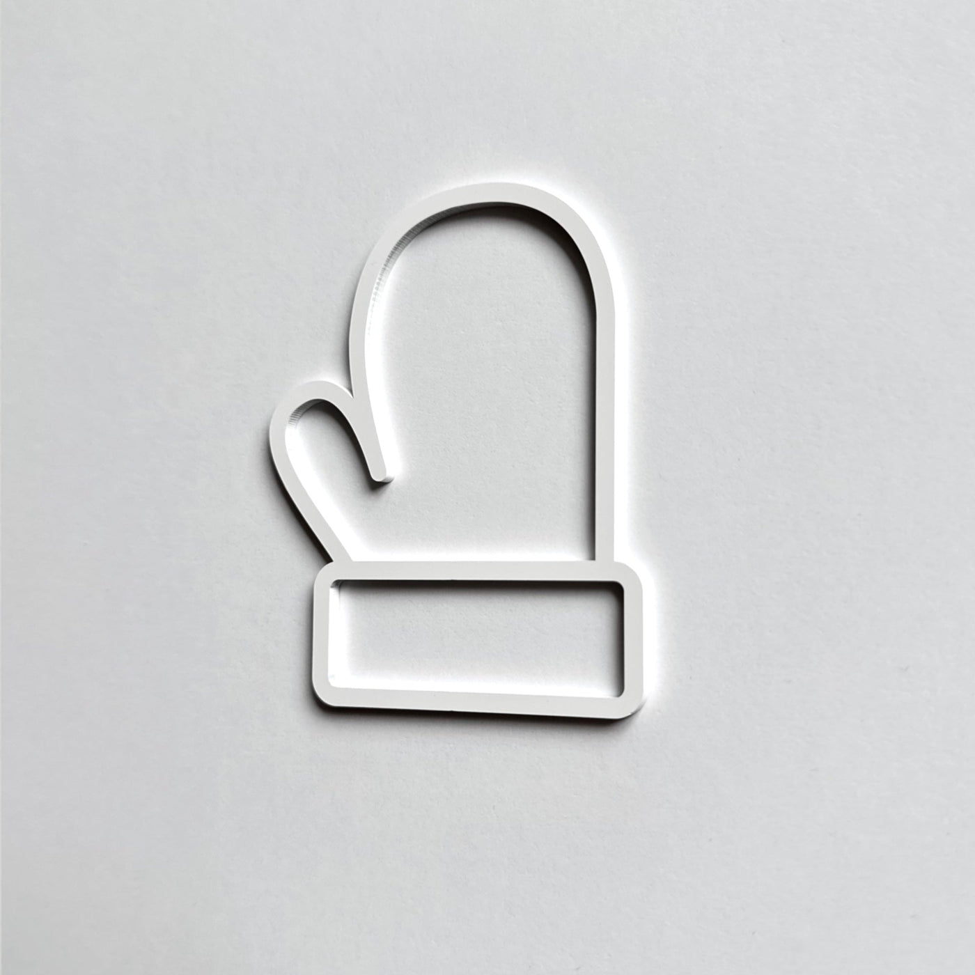 A simple white glove icon is displayed against a plain white background.