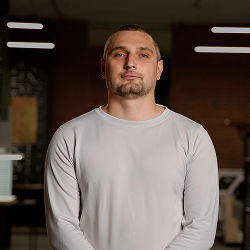 Олег Томиленко